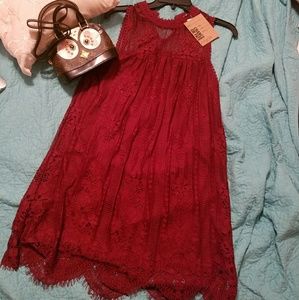 Beautiful burgundy shift dress